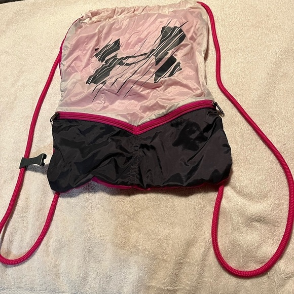 Under Armour Bag - Picture 2 of 8